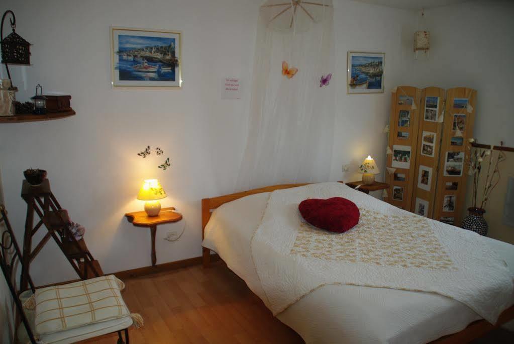 Chambres D'Hotes Les Fleurettes En Baie Du Mont Saint Michel Bagian luar foto